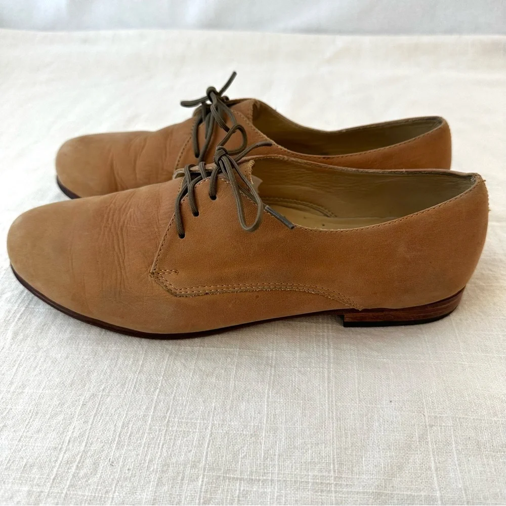Nisolo leather upper